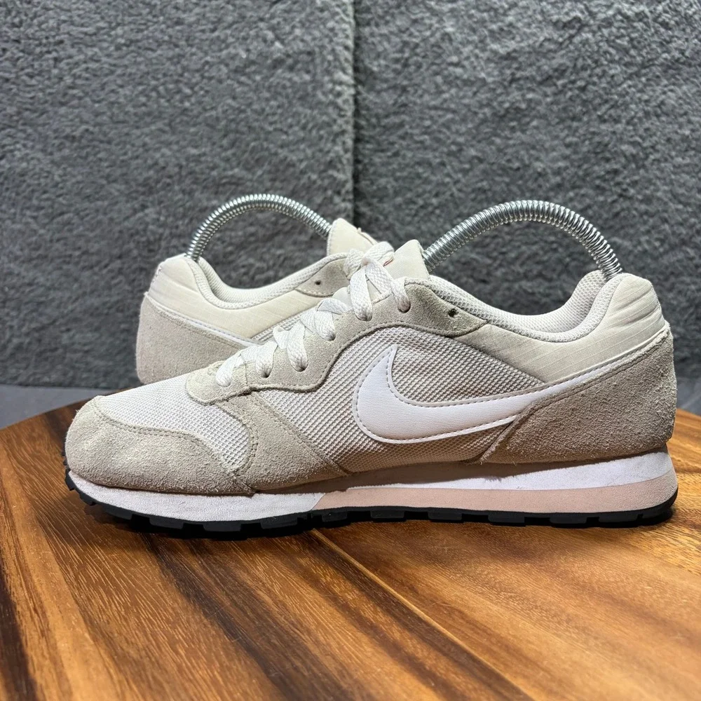 Nike MD Runner 2 Womens Shoes Light Bone Oatmeal White 749869-011 Size 9